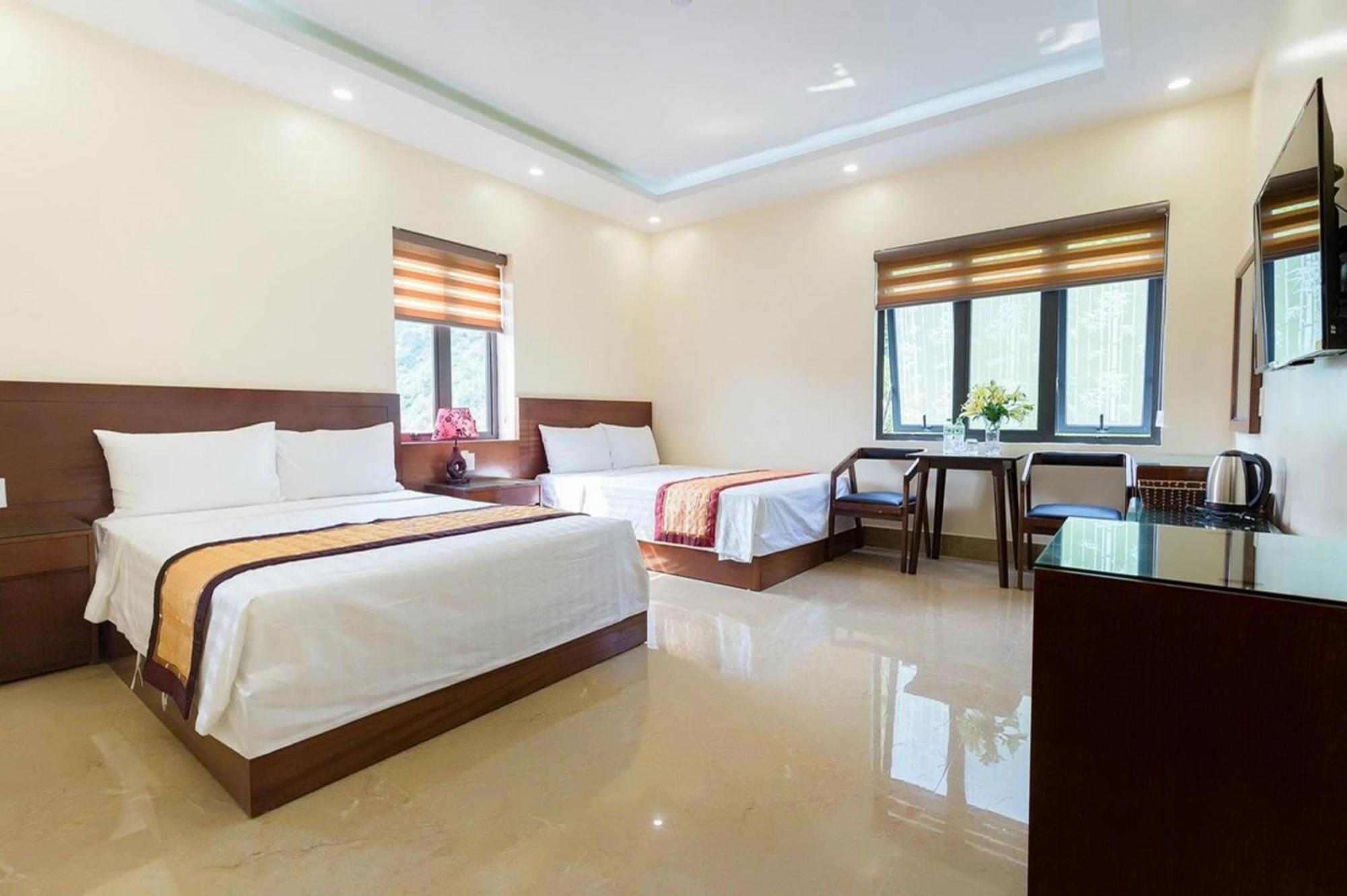 Aroma Cat Ba Sea View Hotel Chan Chau 部屋 写真